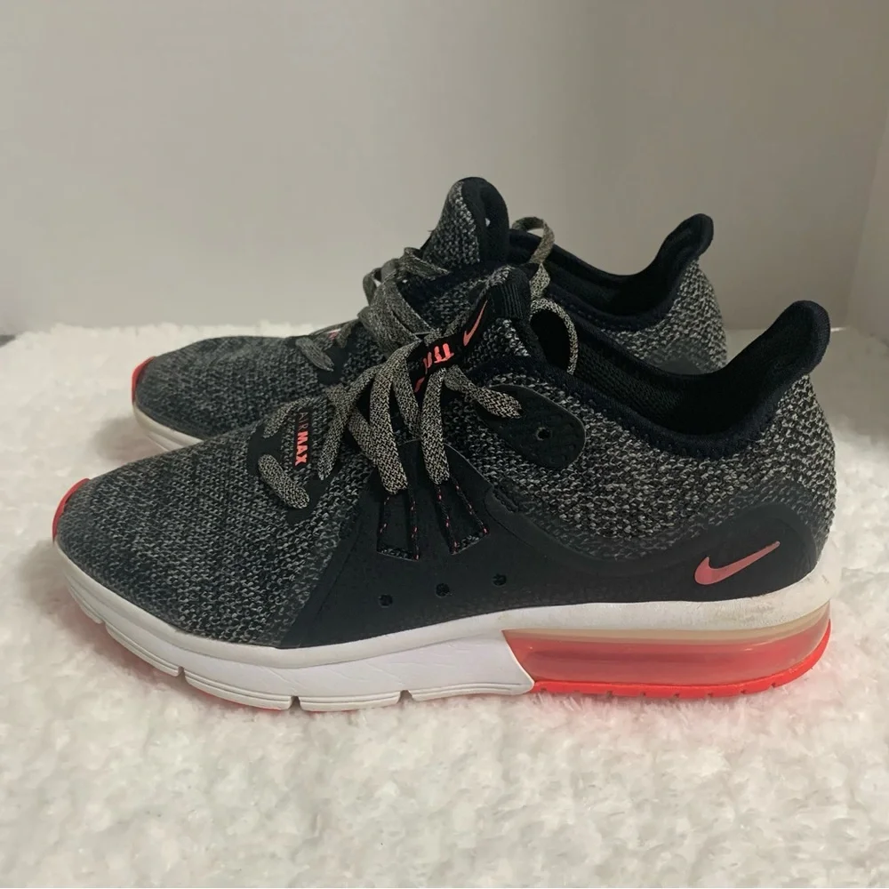 Nike Air Max Sequent‎ 3 GS Athletic Running Shoes 922885-001 Size 5Y kids